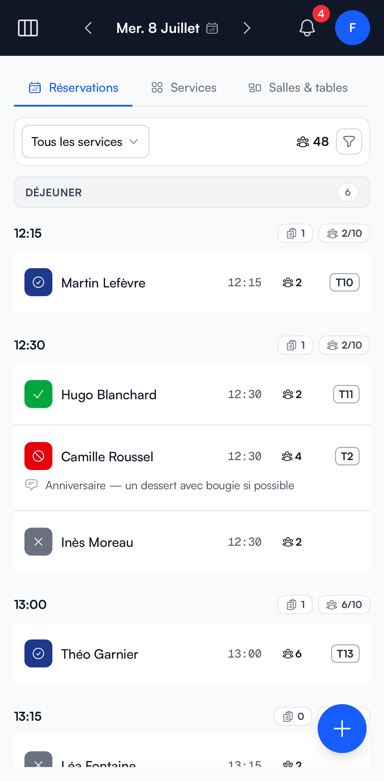 Application Apogeon sur iPhone : liste des réservations du déjeuner, données de démonstration